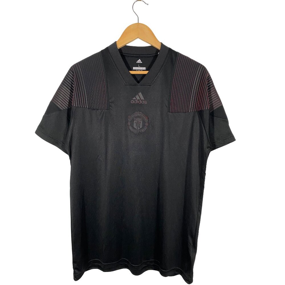 CW7651 - Adidas Manchester United Icons Polyester Soccer Jersey men's size L